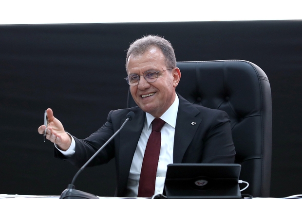 MESKİ'nin borcu 1 milyar 140 milyon lira
Mersin Büyükşehir Belediye Başkanı Vahap Seçer:
"Suda kayıp kaçak oranını azaltmak için gayretimiz devam edecek"
"37 noktadaki 554 milyon liralık çalışmaları, öz kaynaklarımızla yapıyoruz"
