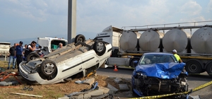 Manisa'da feci kaza: 3 ölü, 2 yaralı