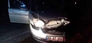 Zincirleme trafik kazasında 3 araç birbirine girdi; 8 yaralı