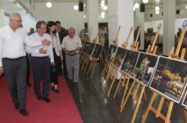 İHA’nın unutulmayan 15 Temmuz fotoğrafları Salihli’de sergilendi
Salihli’de 15 Temmuz kahramanları dualarla anıldı
Salihli’deki anma etkinliklerine CHP’liler katılmadı