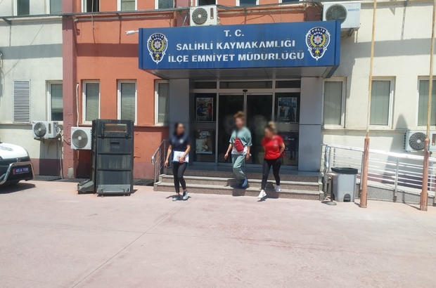 Manisa’da fuhuş operasyonu: Kırgız uyruklu 2 kadın sınır dışı edildi
