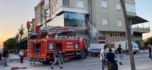 İş yerindeki baca yangını büyümeden söndürüldü
