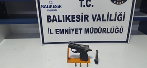 Balıkesir'de huzur operasyonu
Çeşitli suçlardan aranan 148 kişi gözaltına alındı