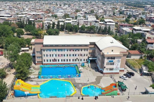 Bursa'da okul bahçeleri tatil köyüne dönüştü