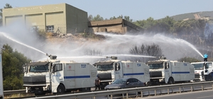 İzmir’de iki ilçede çıkan yangınlar kontrol altında
