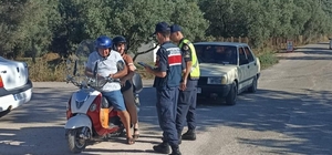 Balıkesir'de jandarmadan 'Huzur' operasyonları
Jandarma ekiplerinden asayiş ve trafik denetimi
