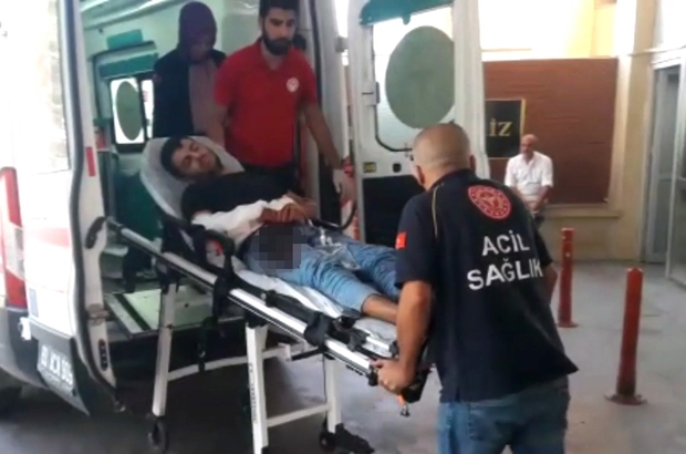 Tarla sulama sırası kavgasında kan aktı: 1 ölü, 3 yaralı
Akçakale'de silahlı kavga: 1 ölü, 3 yaralı