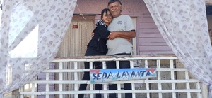 Hayata tutunan kızının lavanta bahçesi hayalini gerçeğe dönüştürdü