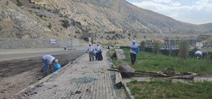 Türkiye'nin "sakin kenti" Uzundere'de, Belediye Başkanı Aktoprak ekibiyle ç...