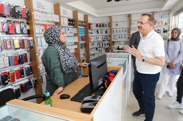 AK Parti'li Sürekli, Çiğli'de esnaf ve muhtarlarla buluştu