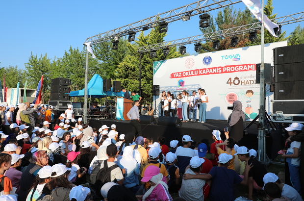 AK Parti Genel Başkan Yardımcısı İleri, Bursa'da TÜGVA yaz okulu kapanış törenine katıldı:
