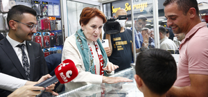İYİ Parti Genel Başkanı Meral Akşener, Nevşehir'de esnaf ziyaretlerinde bulundu