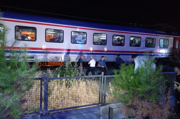 Manisa'da trenin çarptığı bir kişi hayatını kaybetti