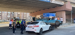 Bayburt'ta iki aracın çarpıştığı kazada 1 kişi yaralandı