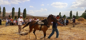 Bayburt'ta "Hasattan Harmana" konserleri yapıldı