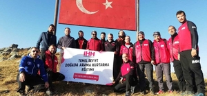 Erzurum'da 7 ilden 42 kursiyerin katılımıyla arama kurtarma eğitimi gerçekl...