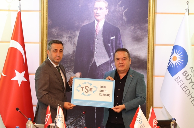 Antalya Büyükşehir Belediyesi, TSE'den "İklim Dostu Kuruluş" belgesi aldı
