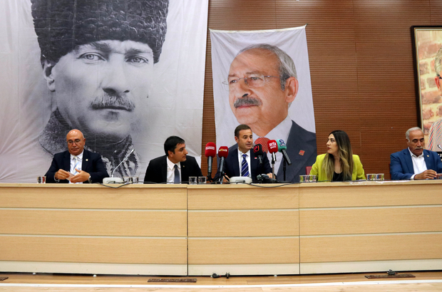 CHP Genel Başkan Yardımcısı Akın, Şanlıurfa'da basın toplantısı düzenledi:
