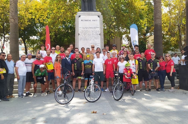 Bursa'da "Tophane'den Mudanya'ya Bisiklet Turu" gerçekleştirildi