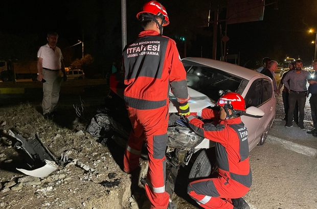 Muğla'da iki otomobilin çarpıştığı kazada 2 kişi yaralandı