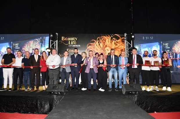 Antalya'da kozmetik ve kişisel bakım fuarı düzenlendi
