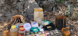 Adıyaman'da terör operasyonunda yaşam malzemeleri ele geçirildi