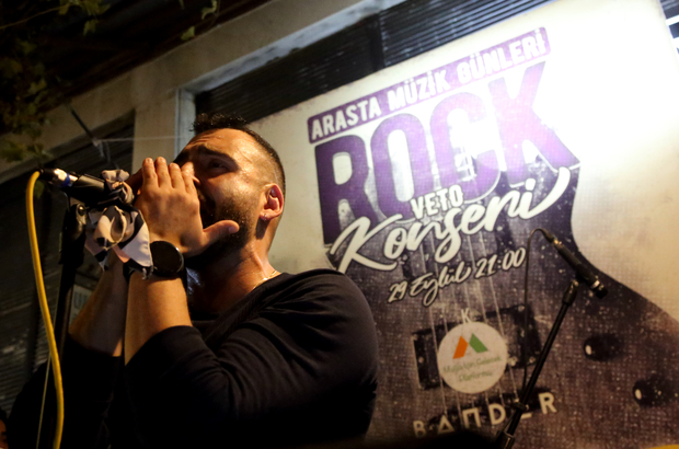 "Arasta Müzik Günleri" rock konseri ile sona erdi