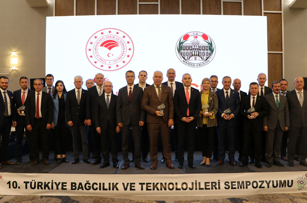"Türkiye Bağcılık ve Teknolojileri Sempozyumu" Manisa'da başladı