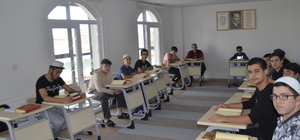 Ovakent Şeyh-ül Kurra Ahmet Şükrü Efendi Hafızlık Kur'an Kursu eğitime başl...