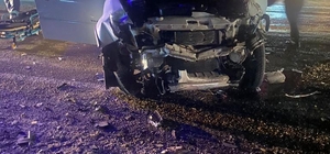 Denizli'de iki otomobilin çarpıştığı kazada yaralanan 5 kişiden ağabey ve k...