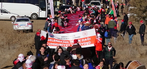 Kırıkkale'de Cumhuriyet Bayramı dolayısıyla Dinek Dağı'na zirve tırmanışı g...