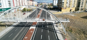 Ağrı'da bölünmüş yol ağı son 20 yılda 22 kat arttı