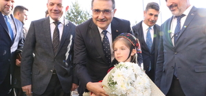 Enerji ve Tabii Kaynaklar Bakanı Dönmez Ardahan'da bazı ziyaretlerde bulundu