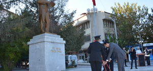 Büyük Önder Atatürk'ü anıyoruz
