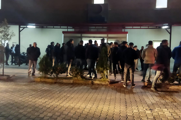 Manisa'da silahlı saldırıya uğrayan bir kişi öldü, bir kişi yaralandı
