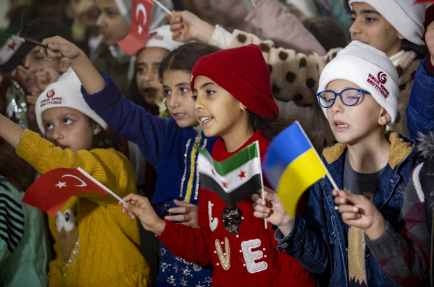 Savaş mağduru Ukraynalı ve Suriyeli çocuklar Antalya'da buluştu