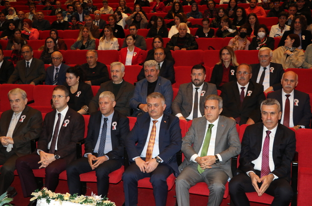 Antalya'da 24 Kasım Öğretmenler Günü kutlandı