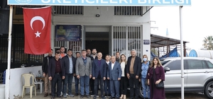 AK Parti'li Sürekli'den İzmir Büyükşehir Belediyesine KÖY-KOOP eleştirisi