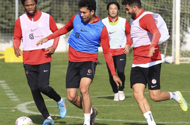Antalyaspor, Napoli maçı öncesi son çalışmasını yaptı