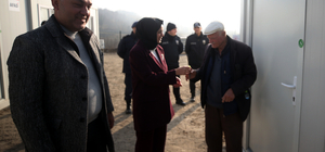 Düzce'de depremzedelere konteynerler teslim ediliyor