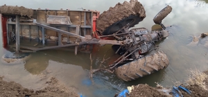 Kırıkkale'de devrilen traktördeki 1 kişi öldü, 1 kişi yaralandı