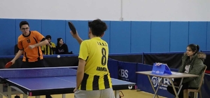 Karaman'da okullar arası gençler masa tenisi müsabakaları sona erdi