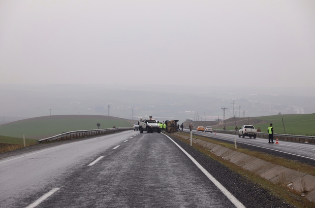 Diyarbakır'da askeri araç devrildi, 6 asker yaralandı