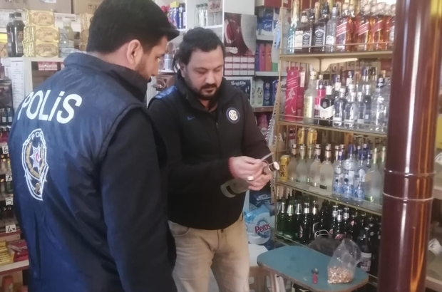 Germencik'te 57 litre sahte içki ele geçirildi