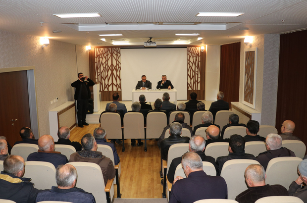 Havza Kaymakamı Nayman ve Belediye Başkanı Özdemir muhtarlarla buluştu