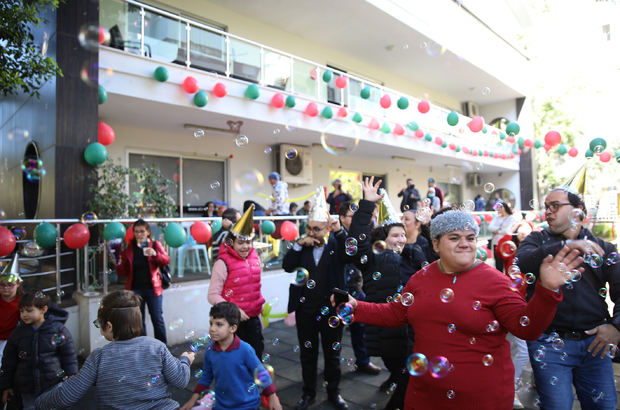 Alanya'da engelli bireyler için yeni yıl etkinliği düzenledi