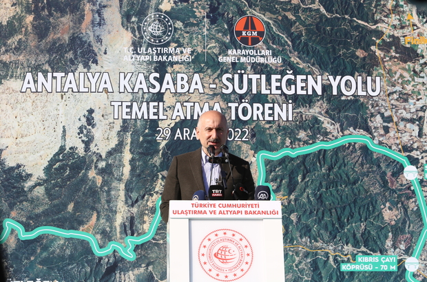Ulaştırma ve Altyapı Bakanı Karaismailoğlu, Antalya'nın Kaş ilçesinde konuştu:
