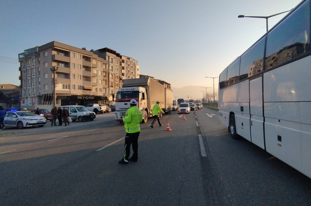 Bursa'da otobüsün çarptığı yaşlı adam yaralandı