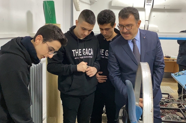 TÜBİTAK Başkanı Prof. Dr. Mandal, Zonguldak'ta teknoloji takımlarıyla bir araya geldi