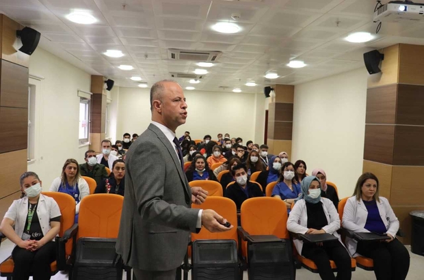 Şanlıurfa'da "Verem Eğitim ve Farkındalık Haftası" kapsamında konferans düzenlendi